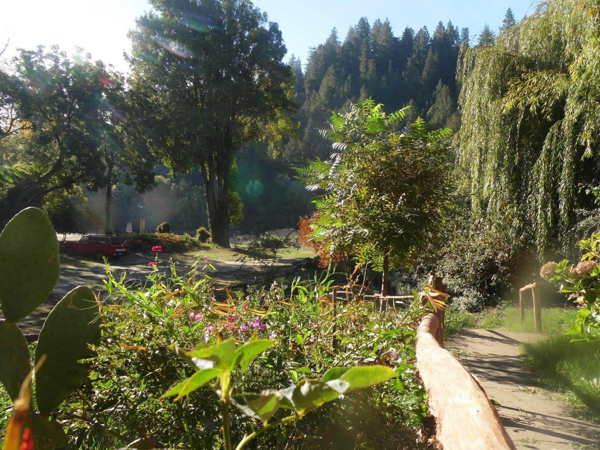 Riverlane Resort Guerneville Esterno foto